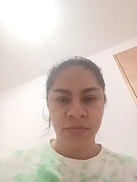 luna pinky online show from February 26, 2026, 6:52 pm