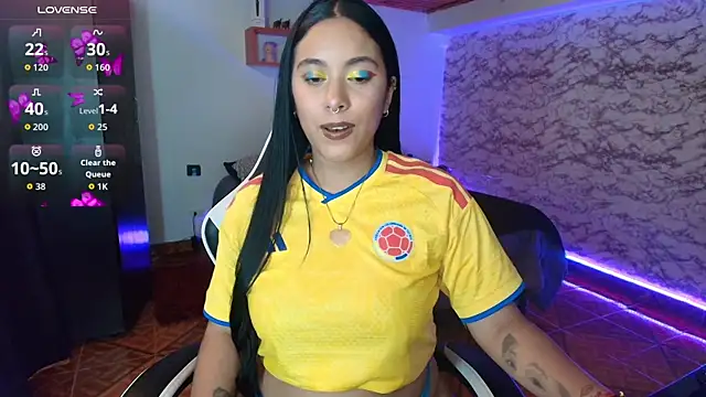 Snapshot of Camila_IRoose chatting on July 7, 2026, 8:12 pm Camila IRoose online show from July 7, 2026, 8:12 pm
