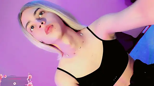 Snapshot of zoe_rous2 chatting on March 14, 2026, 12:44 pm zoe rous2 online show from March 14, 2026, 12:44 pm