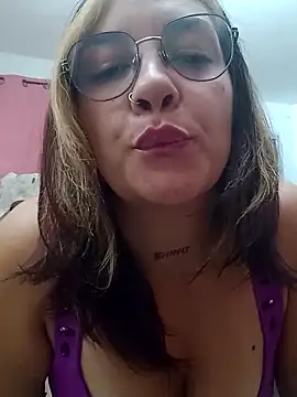 kuramaqueen online show from March 6, 2026, 7:47 am