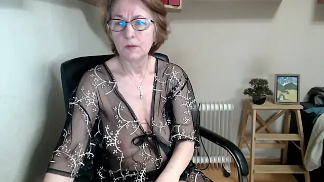 katemodel online show from April 24, 2026, 6:59 am