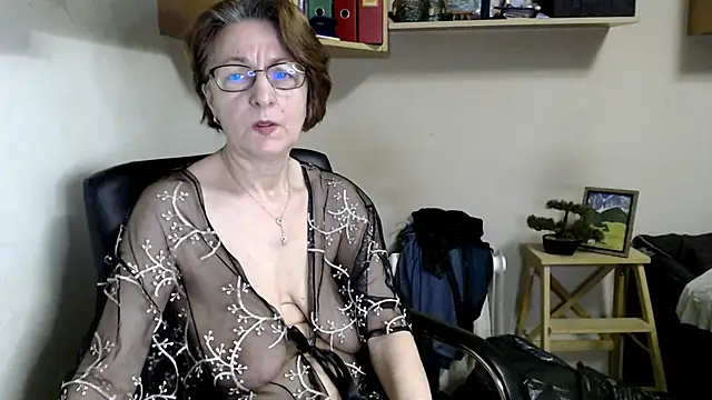 Snapshot of katemodel chatting on June 14, 2026, 5:30 am katemodel online show from June 14, 2026, 5:30 am