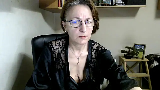 Snapshot of katemodel chatting on June 12, 2026, 6:44 am katemodel online show from June 12, 2026, 6:44 am
