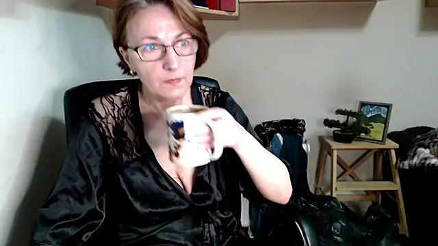 Snapshot of katemodel chatting on June 10, 2026, 6:25 am katemodel online show from June 10, 2026, 6:25 am