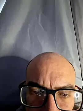 Snapshot of Robsonitj90 chatting on June 27, 2026, 1:39 pm Robsonitj90 online show from June 27, 2026, 1:39 pm
