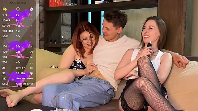Snapshot of Three_Some_Dream chatting on April 21, 2026, 5:08 pm Three Some Dream online show from April 21, 2026, 5:08 pm