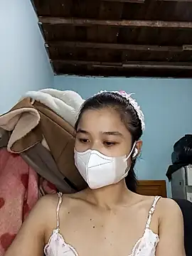 Daisy-lusia2026 online show from July 5, 2026, 11:17 am