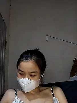 Daisy-lusia2026 online show from April 24, 2026, 3:19 am