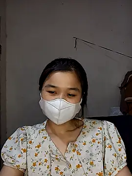 Daisy-lusia2026 online show from April 28, 2026, 2:32 pm