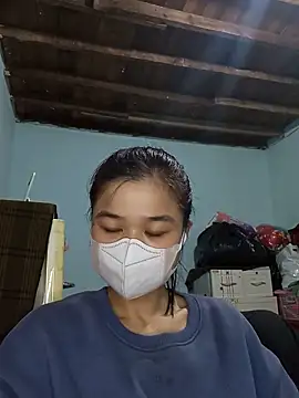 Snapshot of Daisy-lusia2026 chatting on May 20, 2026, 10:18 pm Daisy-lusia2026 online show from May 20, 2026, 10:18 pm