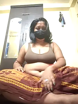 Curvy Trisha online show from February 17, 2026, 1:41 pm