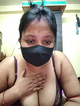 Curvy Trisha online show from June 18, 2026, 11:54 pm