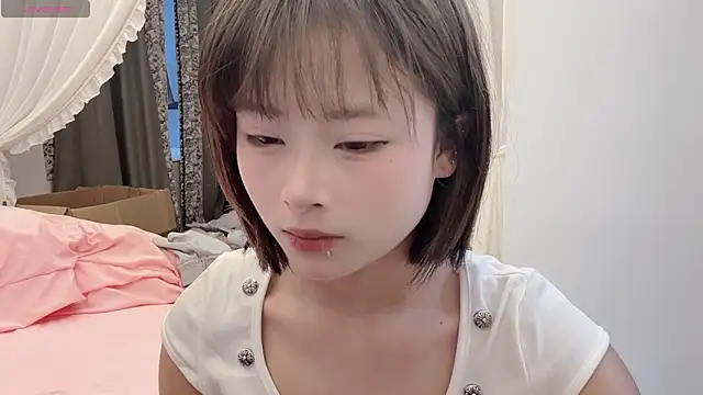 Snapshot of F-Yearn chatting on March 5, 2026, 10:12 am F-Yearn online show from March 5, 2026, 10:12 am