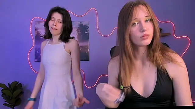 Snapshot of eira_mouse chatting on May 21, 2026, 8:55 am eira mouse online show from May 21, 2026, 8:55 am
