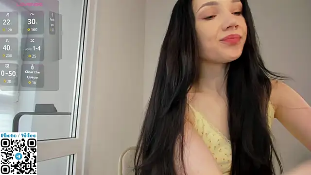 Snapshot of Helen__spark__ chatting on July 25, 2026, 1:02 am Helen spark online show from July 25, 2026, 1:02 am