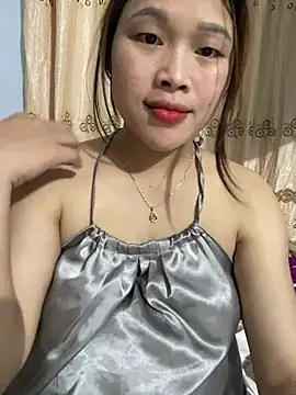 Emxinhka1 online show from April 20, 2026, 12:41 pm