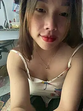 Snapshot of Emxinhka1 chatting on July 16, 2026, 3:42 pm Emxinhka1 online show from July 16, 2026, 3:42 pm