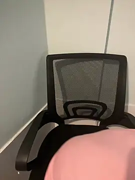 hotgirl-sexy online show from March 8, 2026, 7:22 am