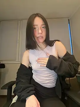 AngelAngelin online show from February 4, 2026, 3:07 pm