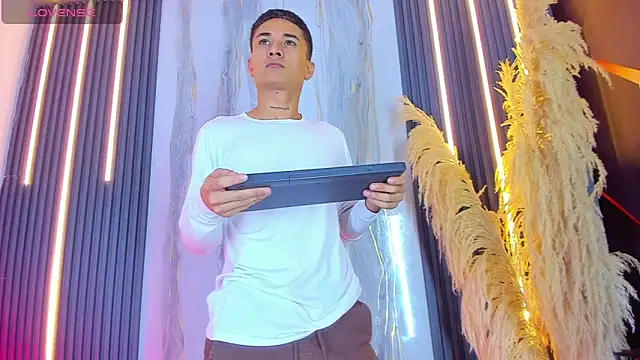 Matheus Ic online show from February 4, 2026, 12:33 pm