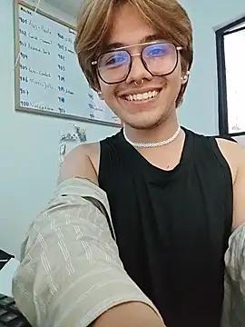 benji vampire online show from February 11, 2026, 10:53 pm