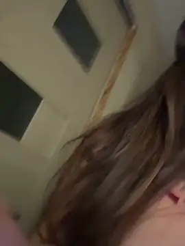 AliraX online show from April 5, 2026, 6:25 pm