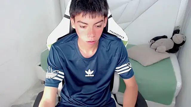 Liarr  online show from January 31, 2026, 8:29 pm