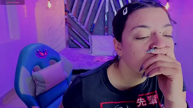  Vermell  online show from March 10, 2026, 6:34 pm