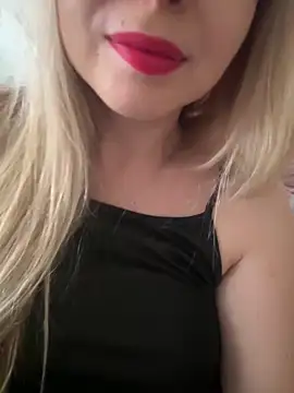 NikkiMis online show from March 26, 2026, 3:21 pm