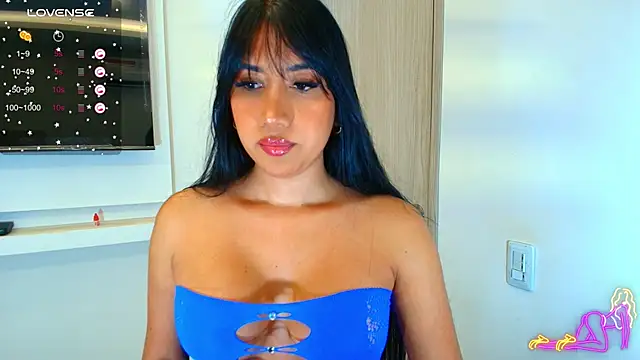 sexysaradoll x online show from April 23, 2026, 8:32 pm