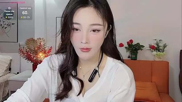 Lisa-295188 online show from February 27, 2026, 7:19 am