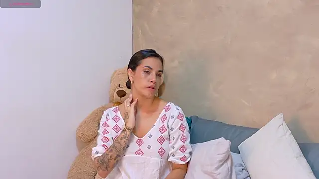 AndiVasquez online show from February 17, 2026, 12:13 pm