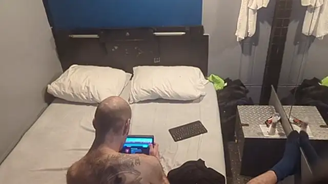 Snapshot of Slottiesun chatting on April 3, 2026, 2:12 pm Slottiesun online show from April 3, 2026, 2:12 pm