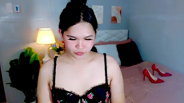 Snapshot of alianabrooks chatting on May 7, 2026, 5:33 am alianabrooks online show from May 7, 2026, 5:33 am