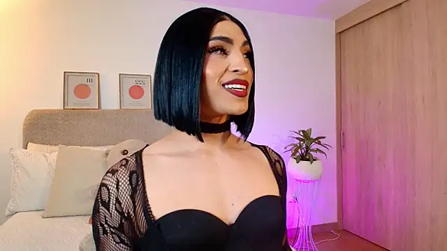 Snapshot of KarolPortellaa chatting on June 11, 2026, 12:12 am KarolPortellaa online show from June 11, 2026, 12:12 am