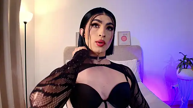 Snapshot of KarolPortellaa chatting on August 5, 2026, 10:04 pm KarolPortellaa online show from August 5, 2026, 10:04 pm
