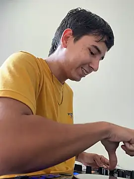 Nicolas Lizcano online show from February 5, 2026, 7:53 pm