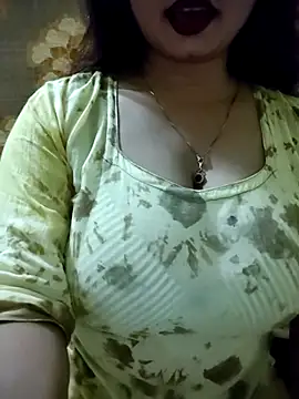 Snapshot of PARI51 chatting on June 23, 2026, 8:07 pm PARI51 online show from June 23, 2026, 8:07 pm
