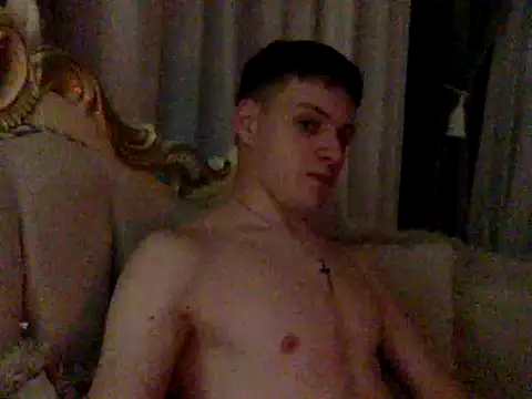 Carlos18loverboyfriend online show from March 26, 2026, 10:29 pm