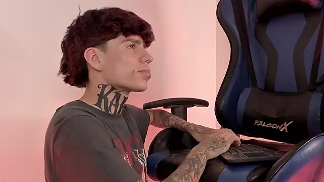 Snapshot of Angel_eros_ chatting on March 21, 2026, 8:19 am Angel eros online show from March 21, 2026, 8:19 am