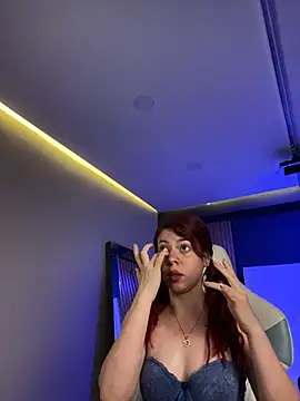 Snapshot of MiaTorres4 chatting on February 11, 2026, 11:32 am MiaTorres4 online show from February 11, 2026, 11:32 am