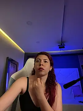 Snapshot of MiaTorres4 chatting on February 13, 2026, 11:43 am MiaTorres4 online show from February 13, 2026, 11:43 am