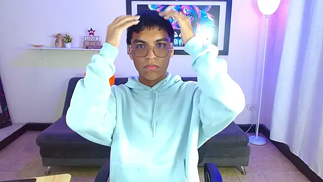 Snapshot of Maecum18 chatting on March 11, 2026, 9:31 pm Maecum18 online show from March 11, 2026, 9:31 pm