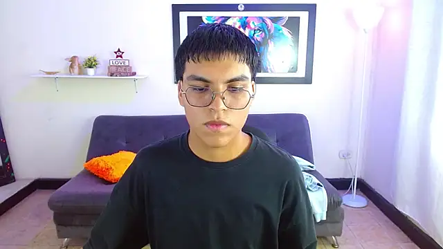 Snapshot of Maecum18 chatting on March 17, 2026, 8:45 pm Maecum18 online show from March 17, 2026, 8:45 pm