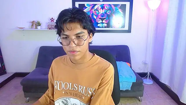 Snapshot of Maecum18 chatting on March 6, 2026, 8:48 pm Maecum18 online show from March 6, 2026, 8:48 pm