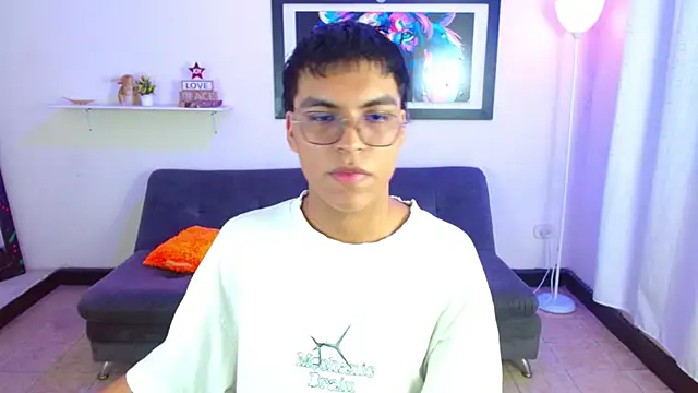 Snapshot of Maecum18 chatting on March 13, 2026, 8:58 pm Maecum18 online show from March 13, 2026, 8:58 pm