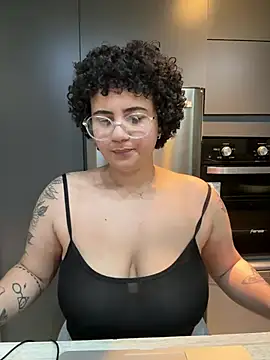 Snapshot of BabyChanntal chatting on March 8, 2026, 10:24 pm BabyChanntal online show from March 8, 2026, 10:24 pm