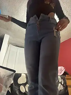 Bamby08 online show from March 11, 2026, 1:43 am