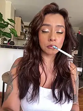 foxxy lover online show from April 2, 2026, 7:09 pm