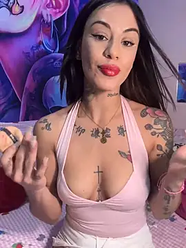 Snapshot of MelaFoxx chatting on June 4, 2026, 10:14 pm MelaFoxx online show from June 4, 2026, 10:14 pm